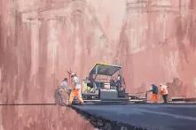 მუშები აგებენ გზას