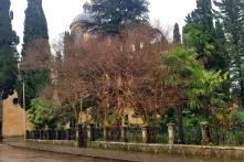  ეკლესია ქუთაისში და ის ტერიტორია, სადაც კათოლიკური სკოლა იყო