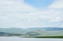 A photo of the lake Arpi. 