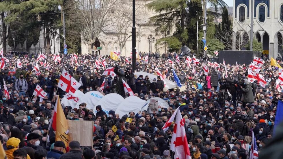 Thousands protest in Tbilisi.February,2021