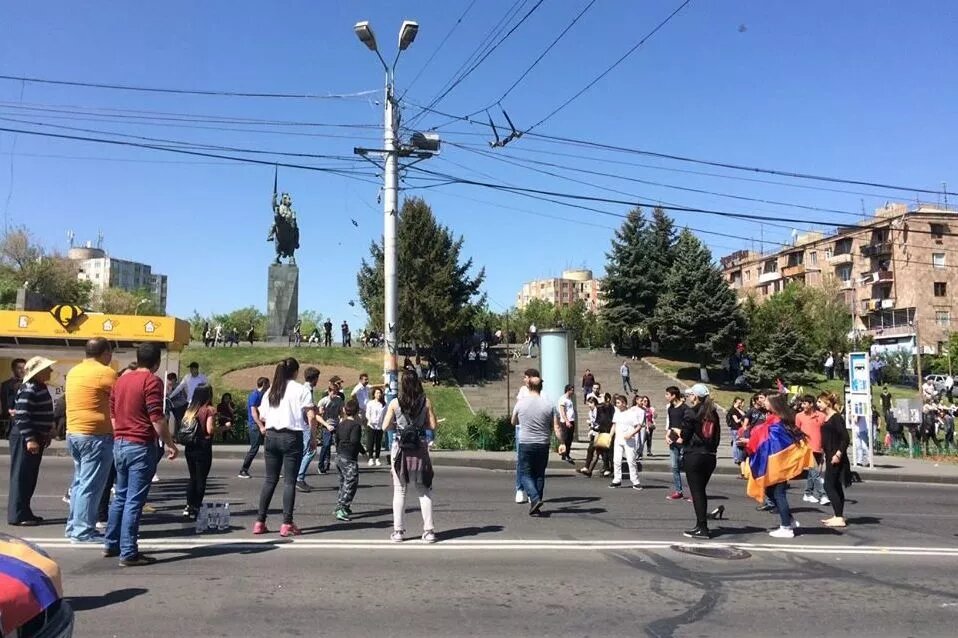 Revolution in Armenia, photo
